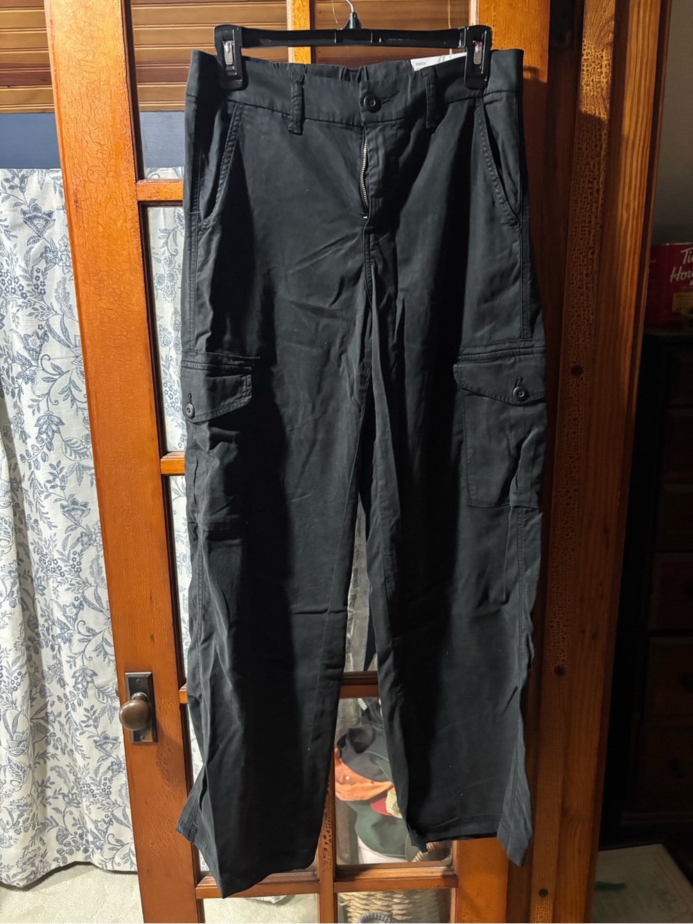 American Eagle Outfitters Black Wide-Leg Cargo Trousers
